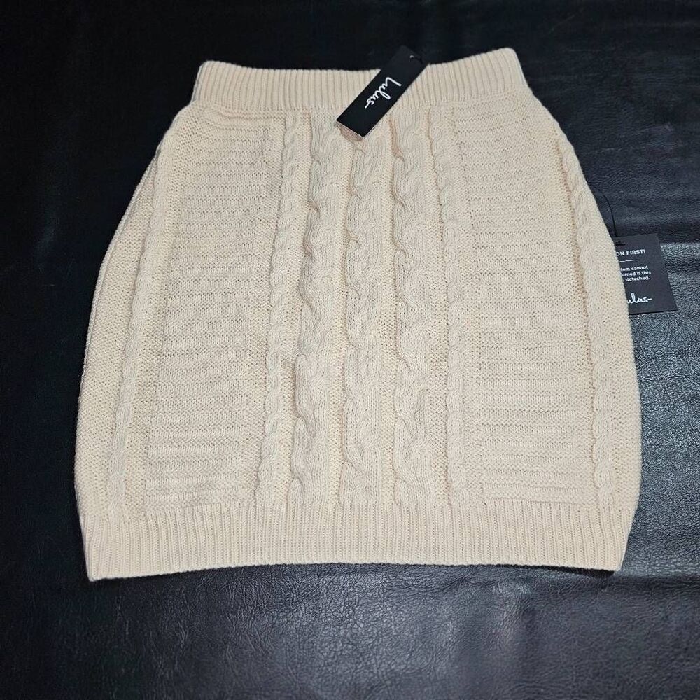 NWT Lulu's Womens Cream Knit Sweater Skirt Small